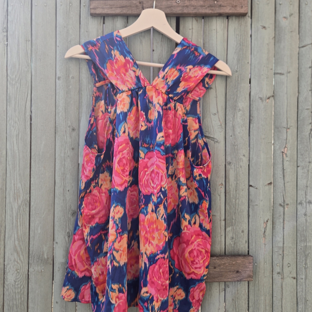 Ava & Aiden Sleeveless Floral Top Pink Orange Roses Navy Blue Size M - Picture 2 of 2